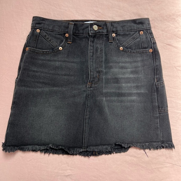 Pistola Rumi High Rise Cut Off Skirt in Black Vinyl. Size 27 - Picture 3 of 10